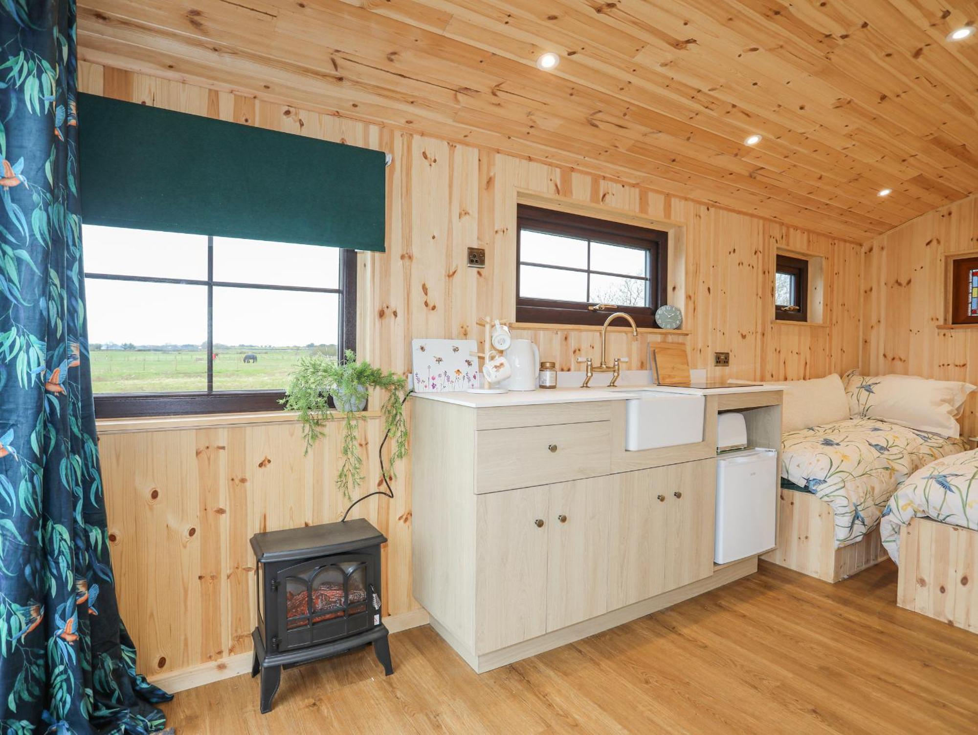 Llanfairpwllgwyngyll Tal Sarn Shepherd Hut מראה חיצוני תמונה