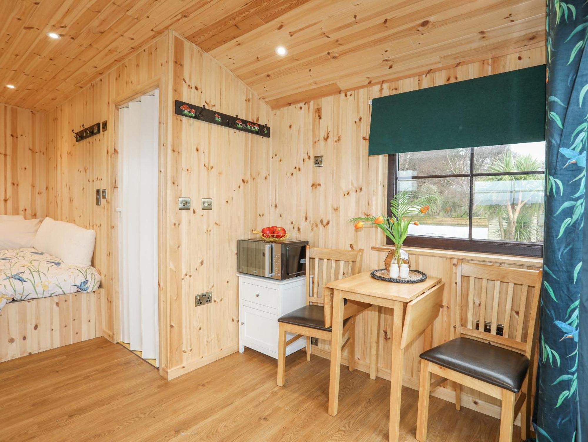 Llanfairpwllgwyngyll Tal Sarn Shepherd Hut מראה חיצוני תמונה