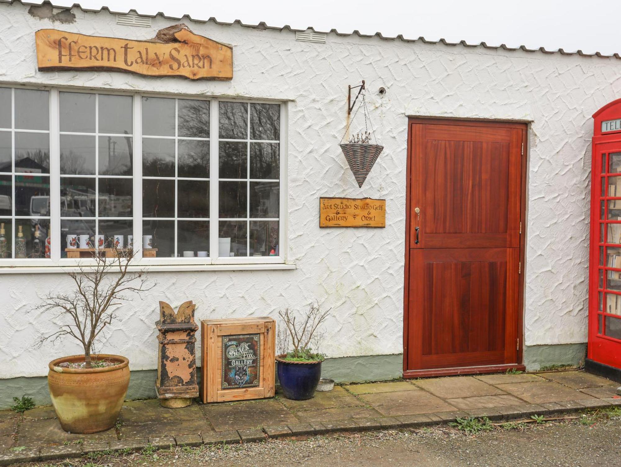 Llanfairpwllgwyngyll Tal Sarn Shepherd Hut מראה חיצוני תמונה